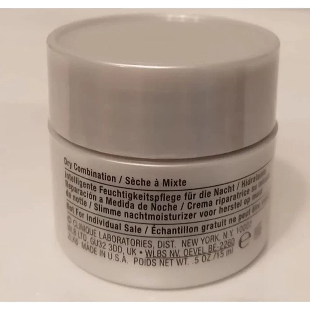 Clinique SMART NIGHT Custom Repair Moisturizer Dry/Combo Skin Face Cream .5oz